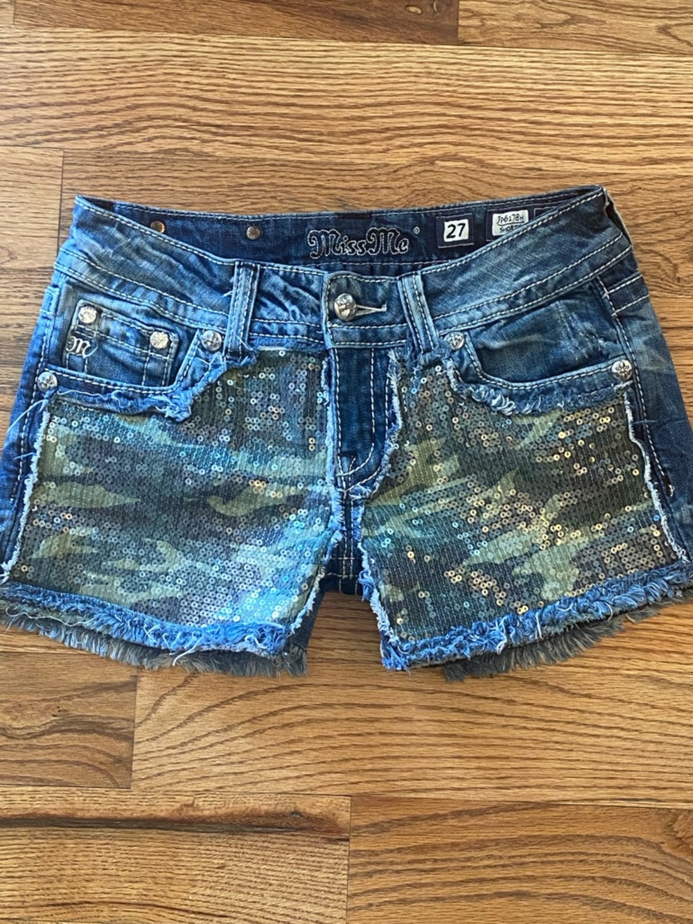 MISS ME SHORTS